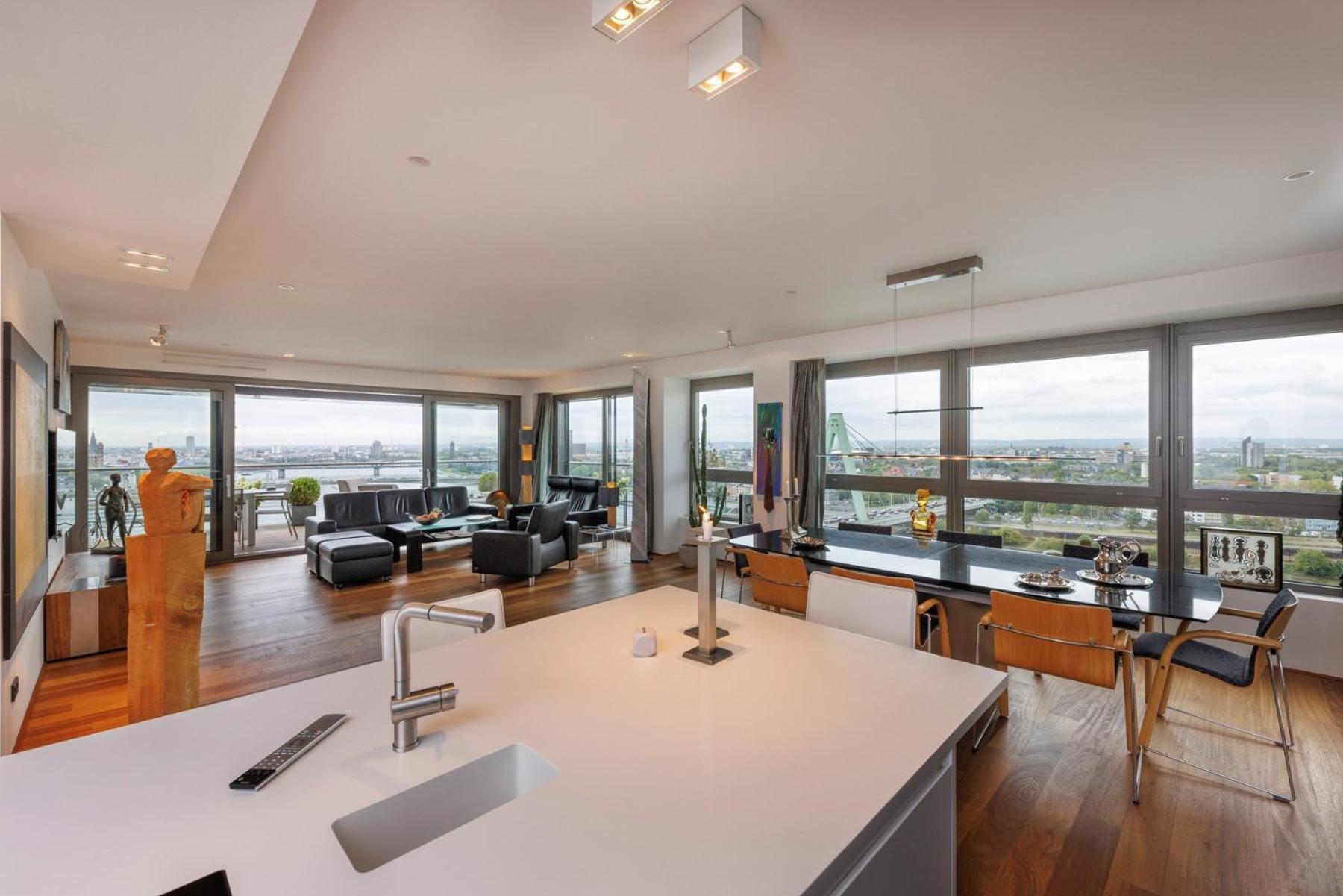 3br Penthouse Kranhaus - What'app - 0034-635-520-036 - For Reservations! Köln